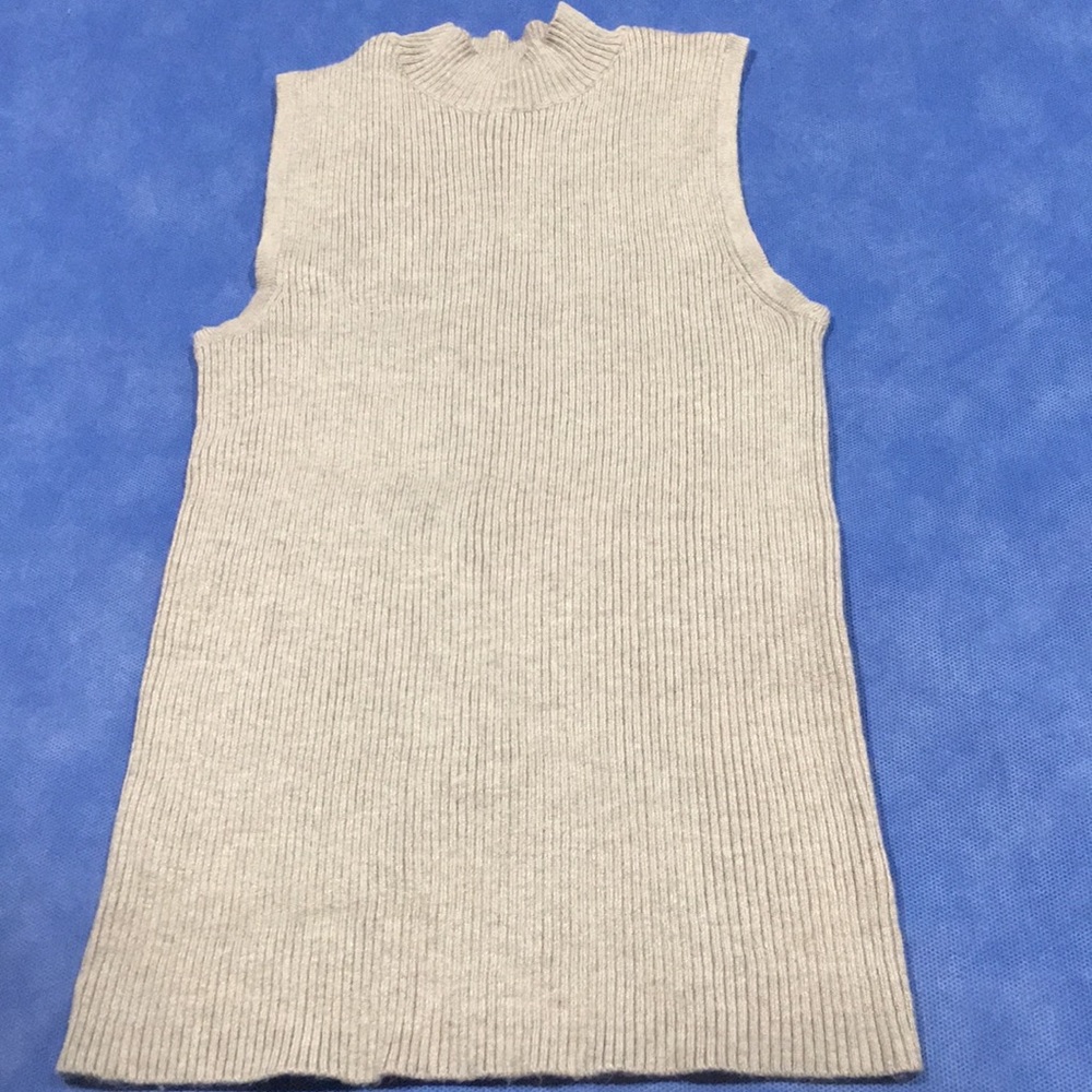 Item #44 Ladies Top